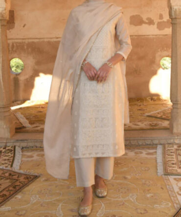 Lucknowi Embroidered Cream Kurta Set