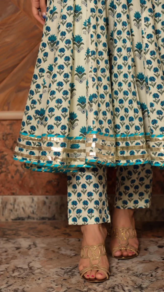 Paisely Cotton Kalidar Anarkali Set - Image 4
