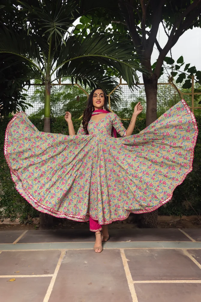 Hand Block Cotton Anarkali Set With Soft Net Dupatta - Image 3