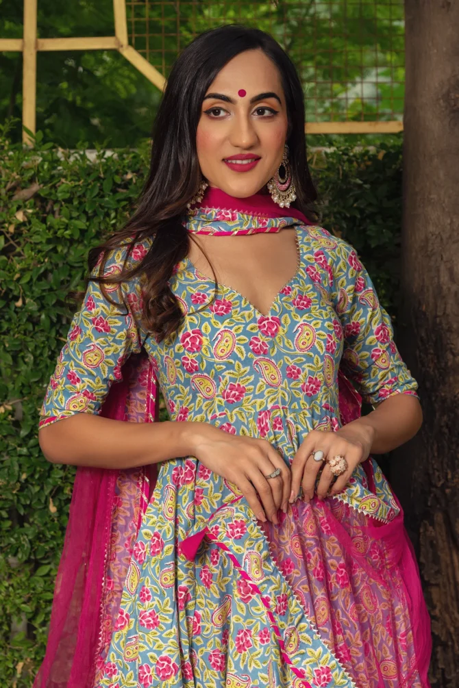 Hand Block Cotton Anarkali Set With Soft Net Dupatta - Image 2